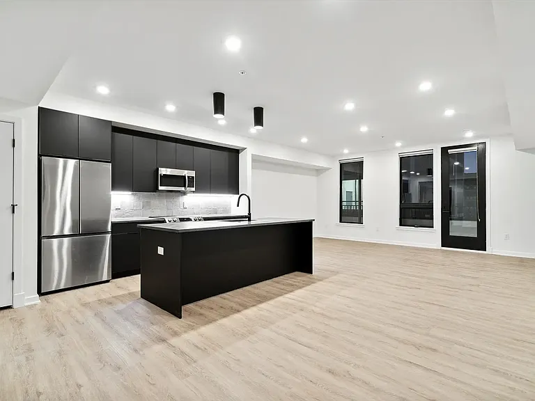 Freedom Lofts — Photo 11