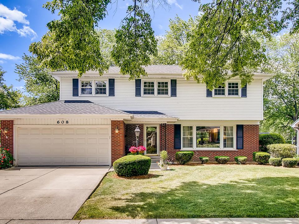 1st image of 608 S Reuter Dr