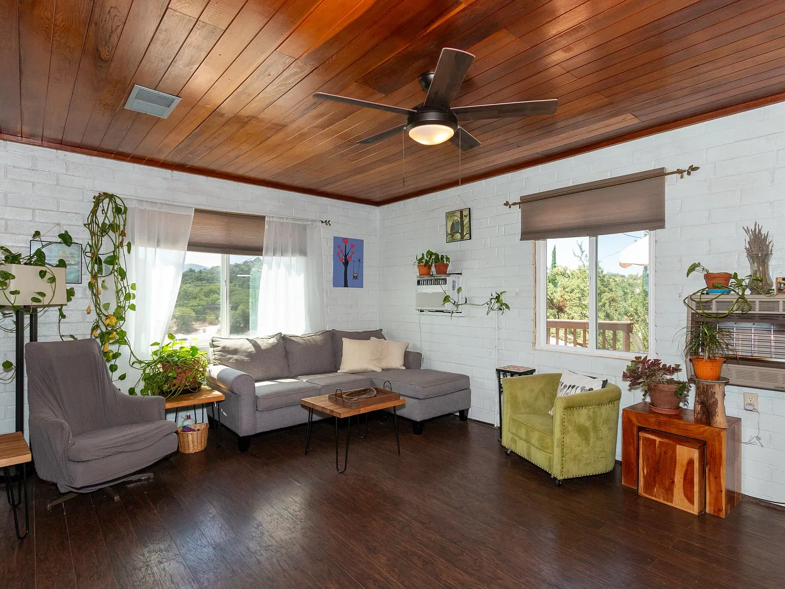 790 E American Ave — Photo 4