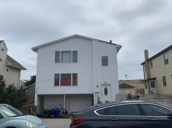 26 E Market St, Long Beach, NY 11561