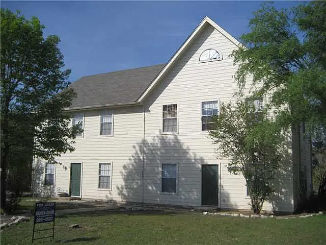 Whisper Oaks 3003 - C — Photo 1