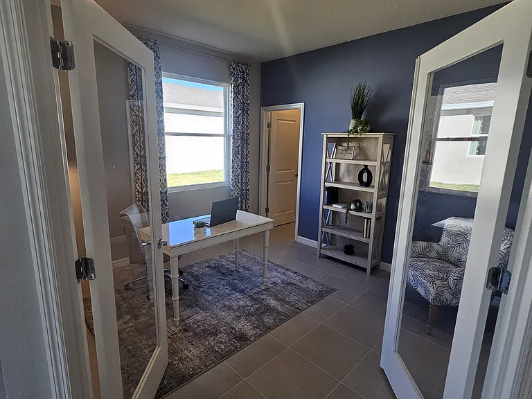 32282 Lexington St — Photo 2