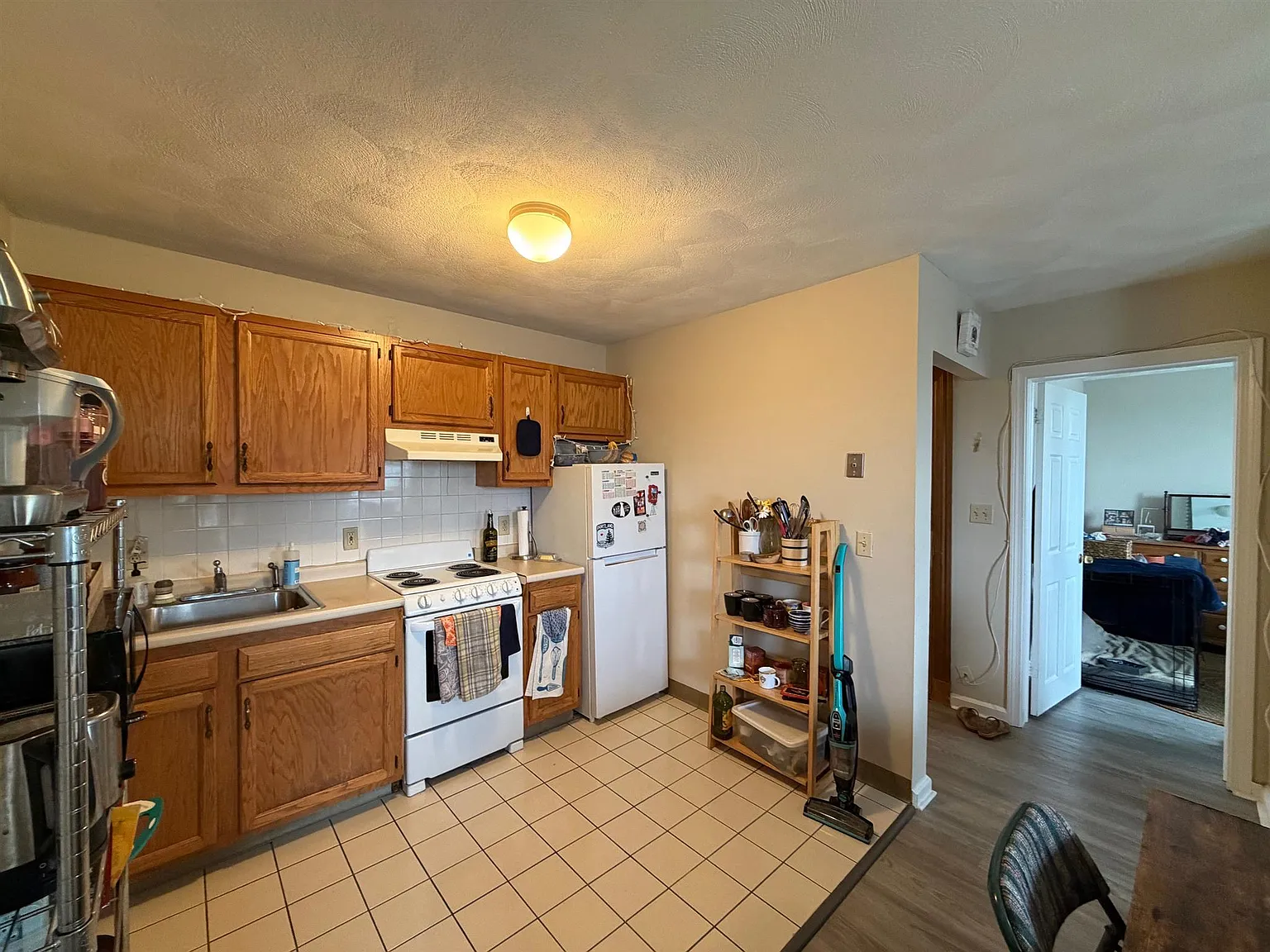 2 bed, 800 sqft, $3,000 — Photo 4