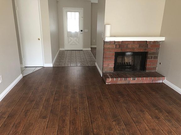 2nd image of 2854 Belmont Ave