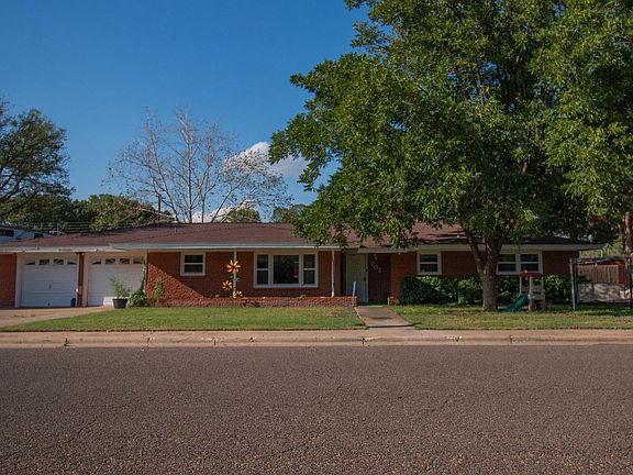 4th image of 207 Tanglewood Ln