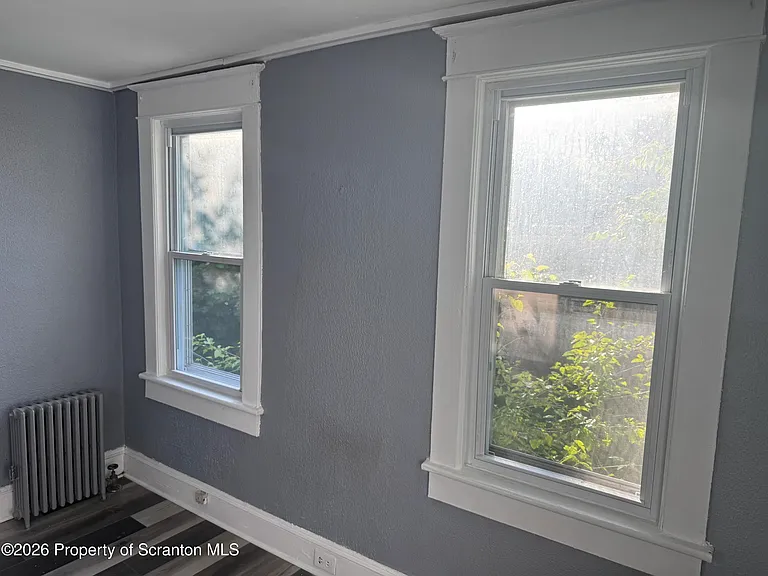 219 N Bromley Ave — Photo 27