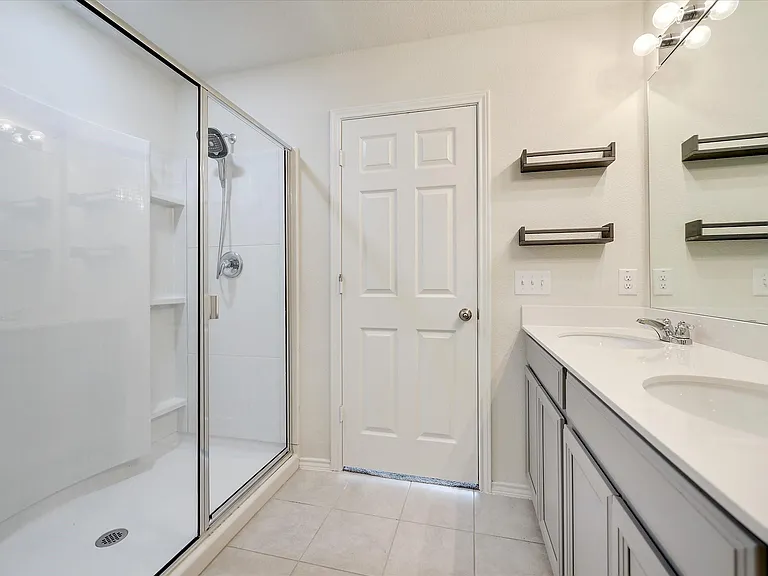 1633 Vernon Dr — Photo 14