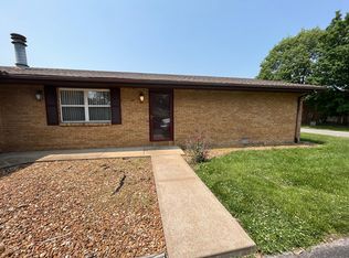 4 Kensington Heights Rd #4, Belleville, IL 62226