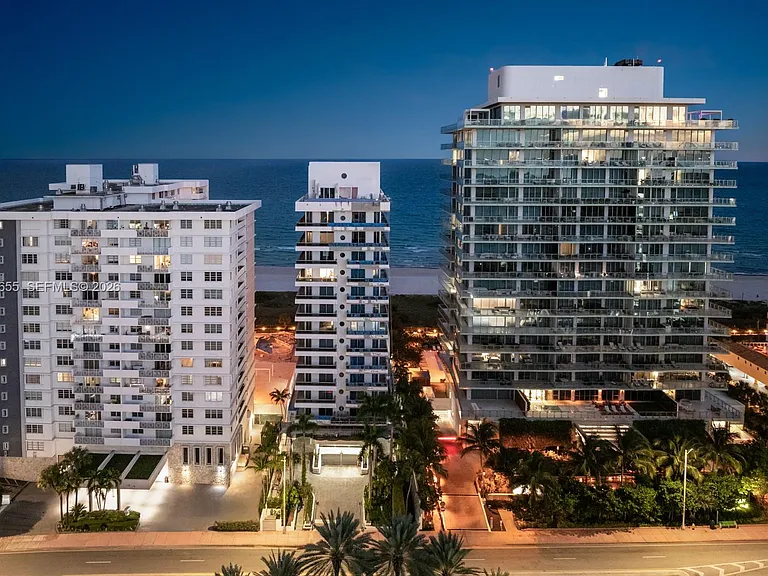 5801 Collins Ave #1200 — Photo 73