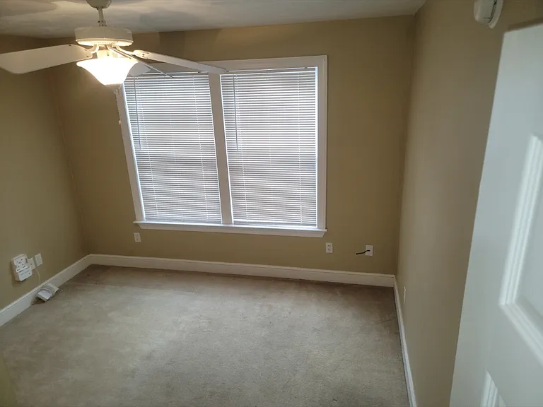 2325 Keith St — Photo 12
