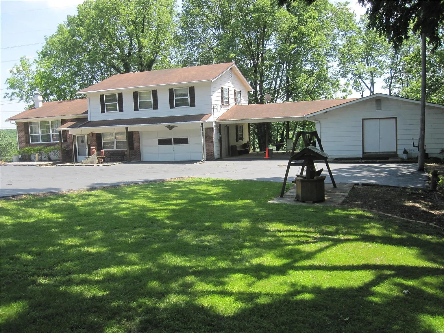 18808 Hardt Rd photo 1