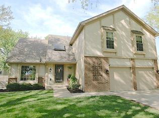 8517 Alden Ln, Lenexa, KS 66215
