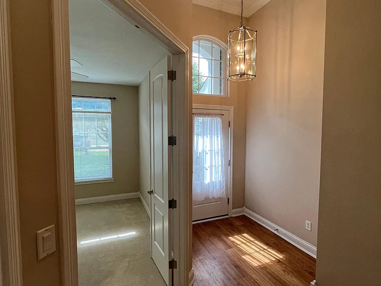 528 Rickels Ct — Photo 3