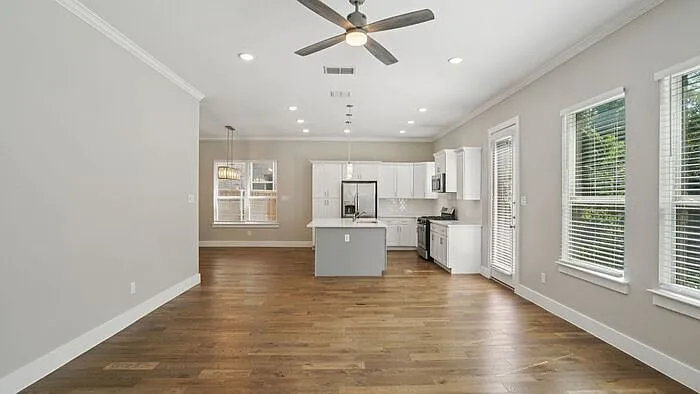 1533 Teresa Ann Ln — Photo 8