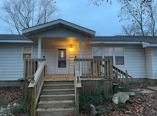 400 W 3rd St, Mountain View, MO 65548