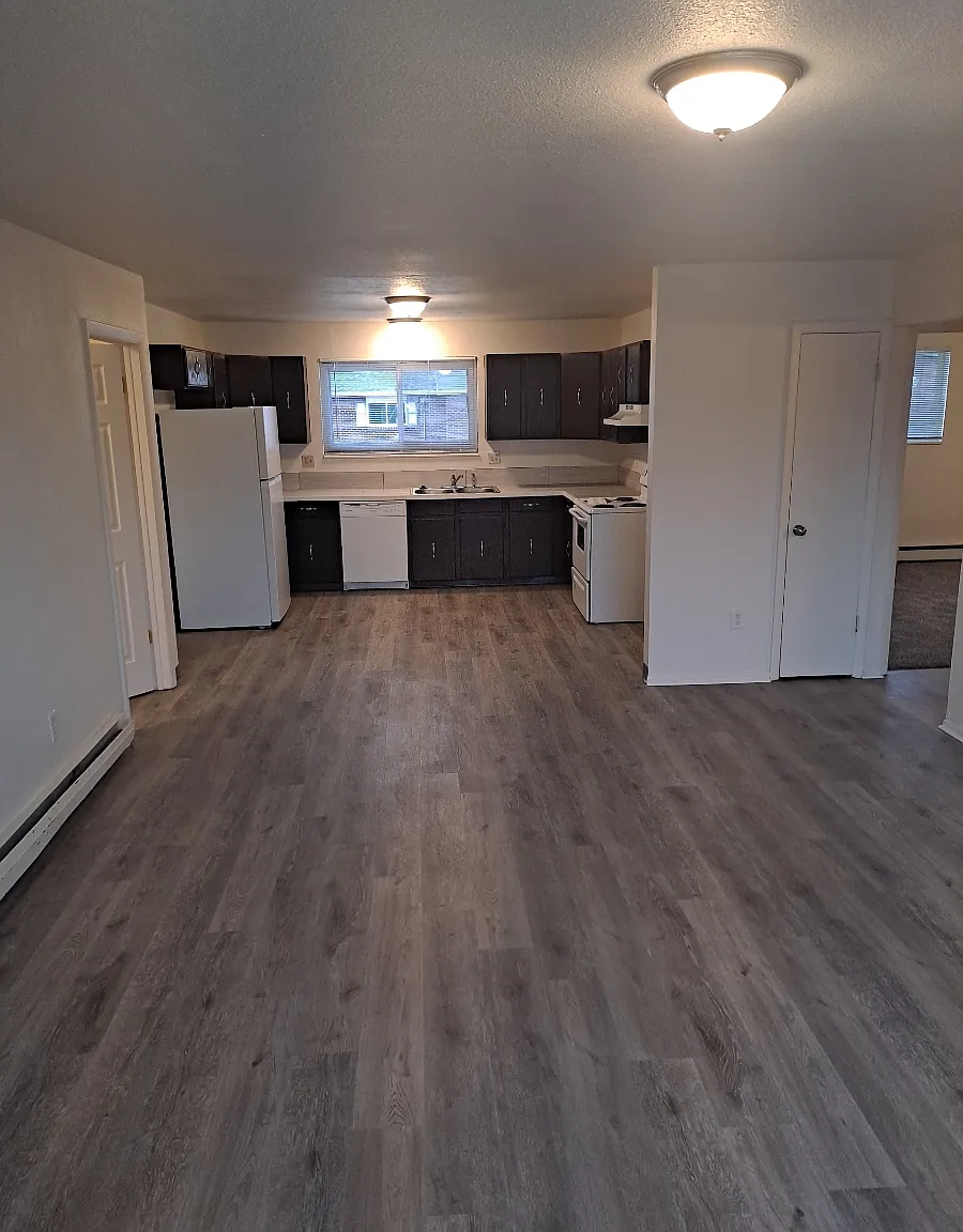 2 bed, 800 sqft, $1,550 — Photo 2
