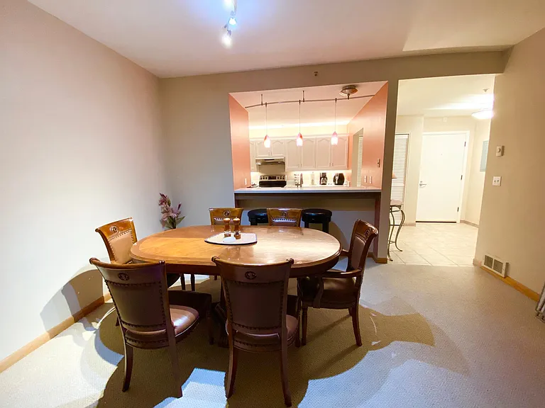 305 S Montgomery St #202 — Photo 7
