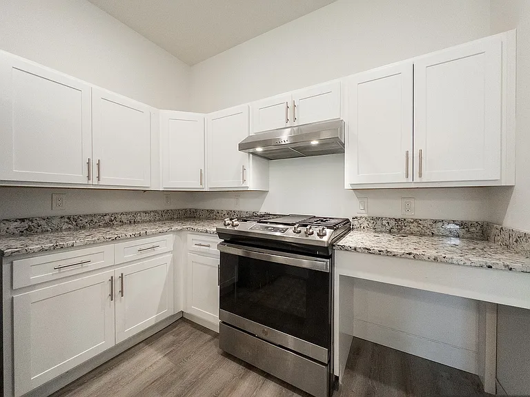 Mount Laurel Manor Apartments — Photo 9