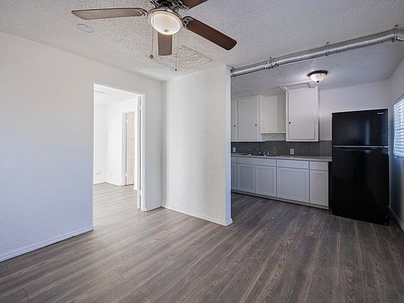5th image of 2537 E Willetta St APT 1