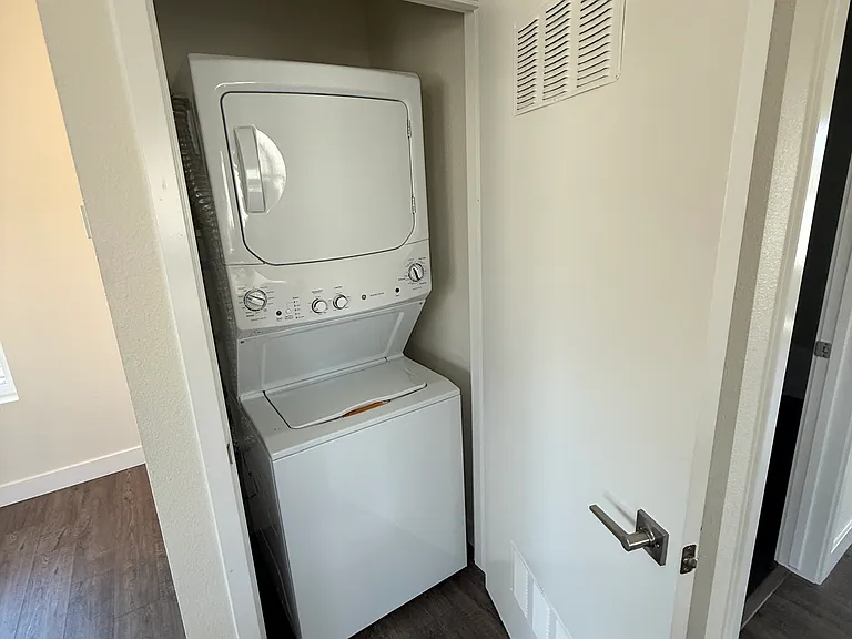 7298 Santa Ysabel Ave #6 — Photo 8