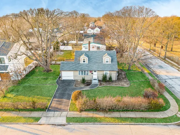 1921 Byrd Drive, East Meadow, NY 11554