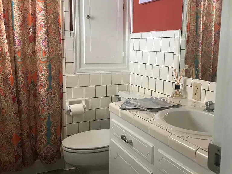 112 Orangewood Dr — Photo 3