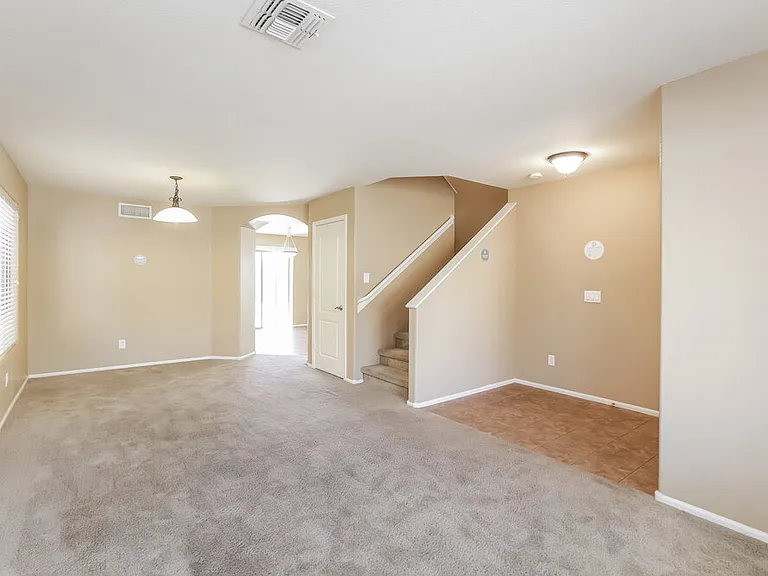 2343 W Running Deer Trl — Photo 7