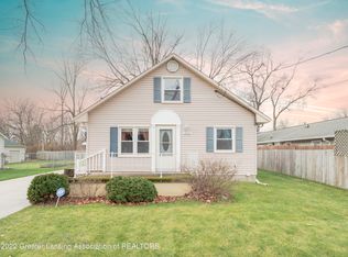408 Clement Rd, Lansing, MI 48917