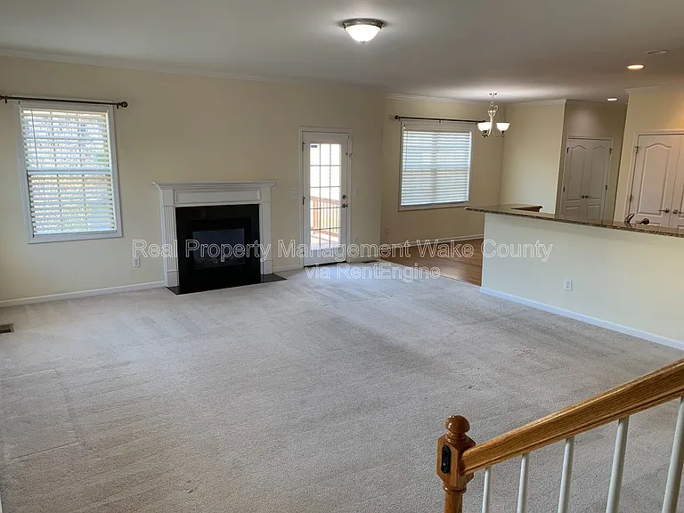 512 Sandy Whispers Pl — Photo 16