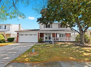 32438 Lancaster Dr, Warren, MI