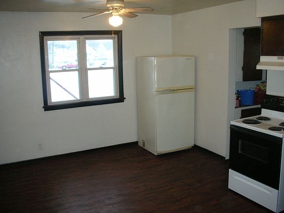 3rd image of 1814 Washington Ave