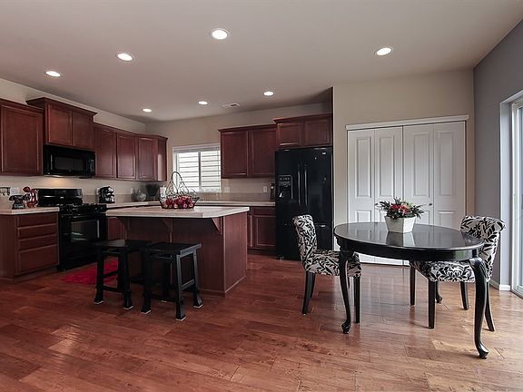5th image of 603 195th St SE
