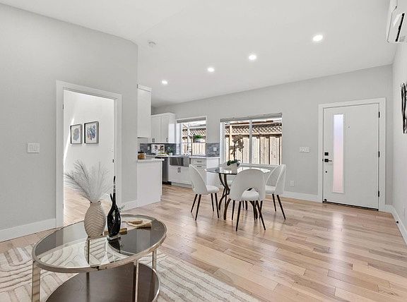 3rd image of 12763 Camrose Ave #2