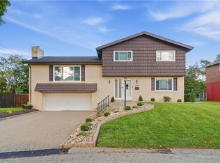 264 Fernledge Dr, New Kensington, PA 15068