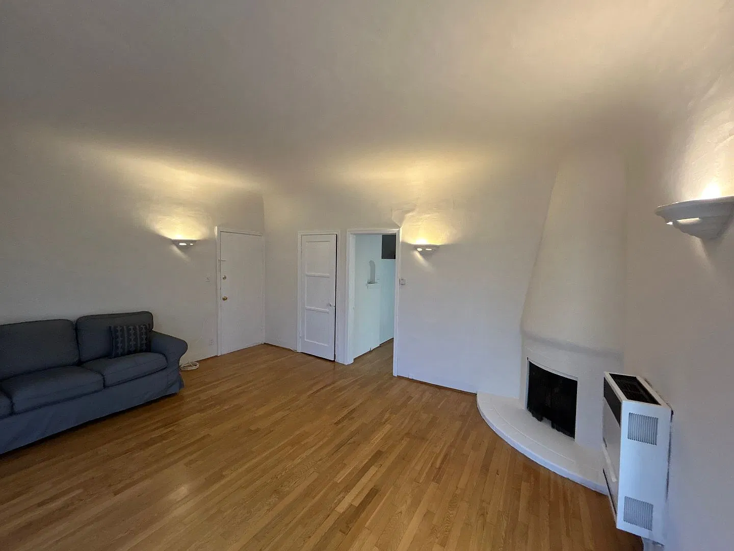 217 S Elm Drive Apts — Photo 3