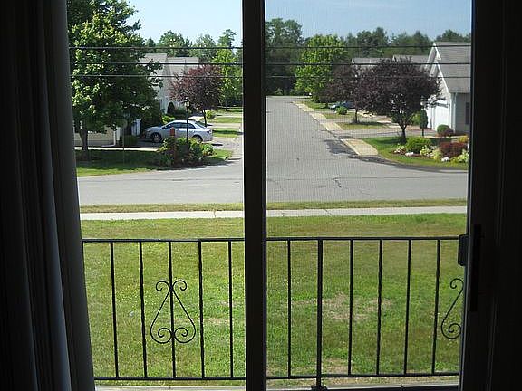 3rd image of 10 Woodman Way APT 14