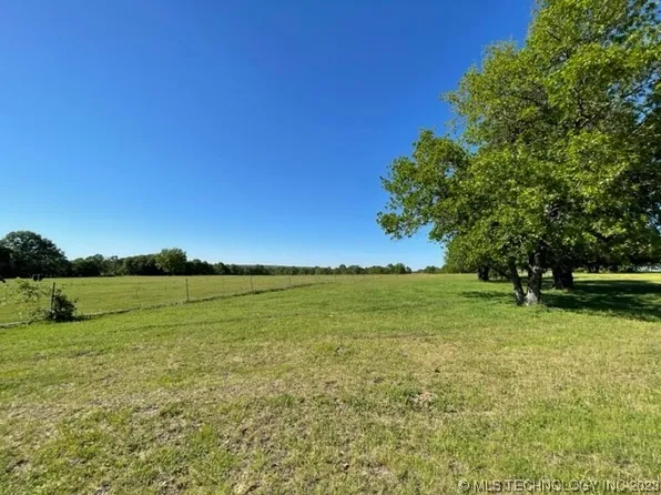 E 1025th Rd, Checotah, OK 74426
