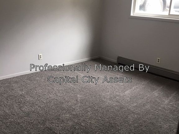 3rd image of 2180 Meadowlawn Dr APT 8
