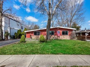 4708 Laurel Ave, Glenview, IL 60025