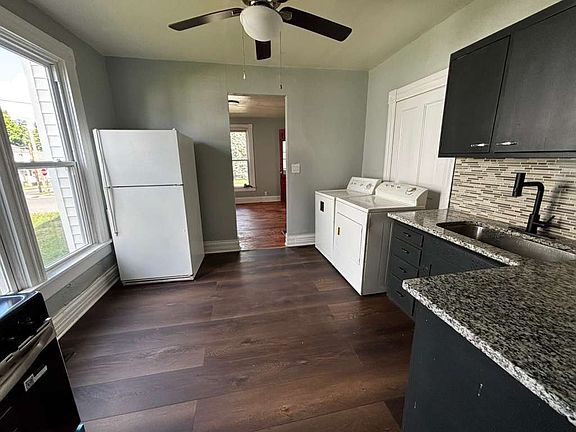 2nd image of 371 N Mulberry St APT 1