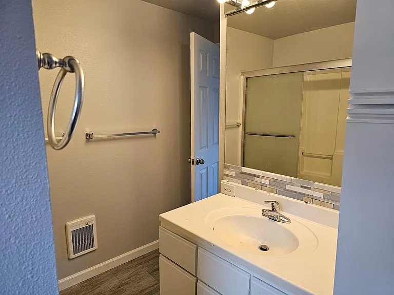 3920 Rucker Ave #C — Photo 5