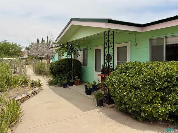 913 Locust St, Truth Or Consequences, NM 87901