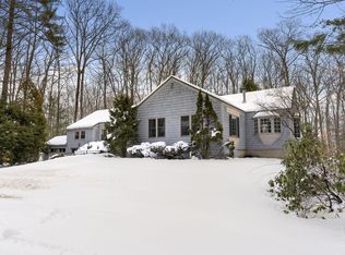 10 Kilborn Way, Falmouth, ME 04105