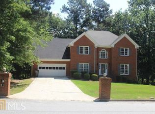 1085 Larosa Dr, Lawrenceville, GA 30043