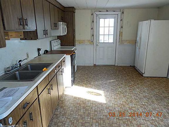 2nd image of 203 Blanchard St