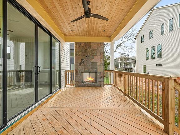 5th image of 3220 Osborne Rd NE