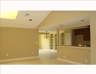 4th image of 7171 Wayside Dr