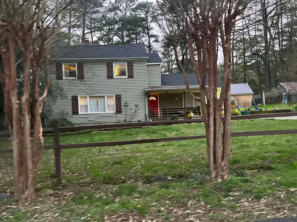 2136 Pine Ln, Birmingham, AL 35226