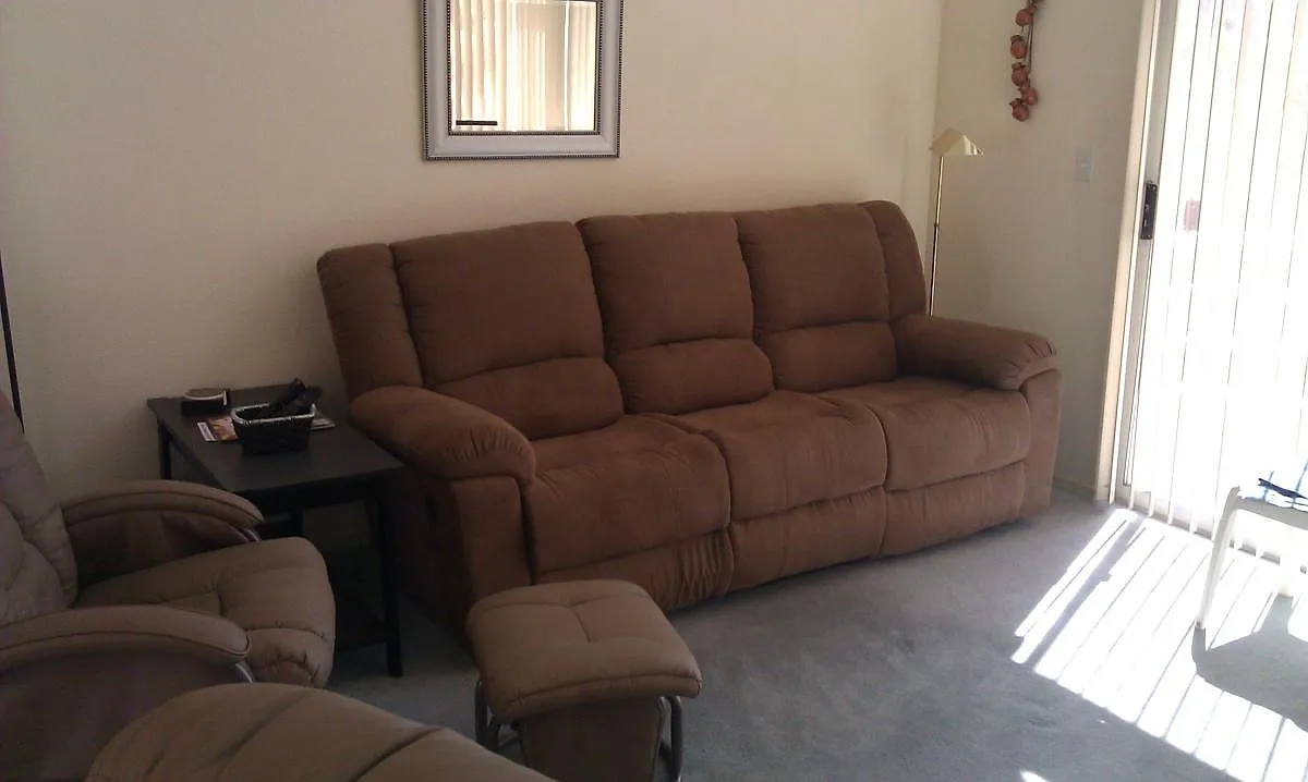 2 bed, 909 sqft, $1,700 — Photo 2