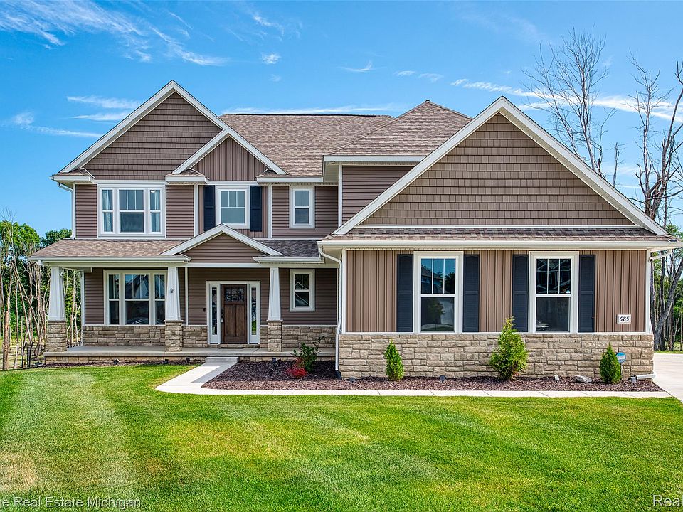 1st image of 685 Birkdale Dr